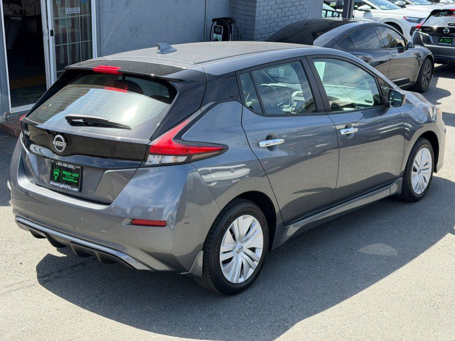 Used 2025 Nissan Leaf S FWD image 5