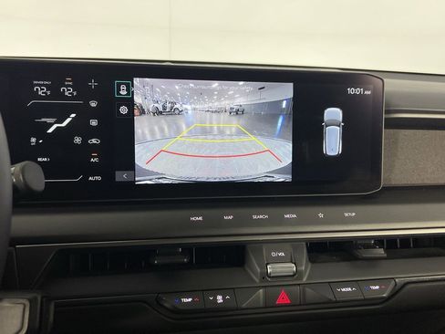 Used 2024 Kia EV9 Wind image 15
