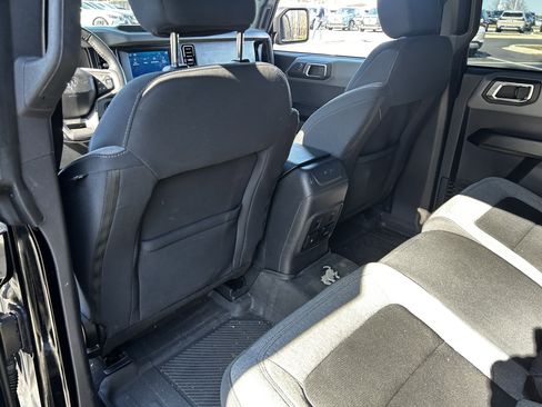 Used 2023 Ford Bronco Big Bend image 28
