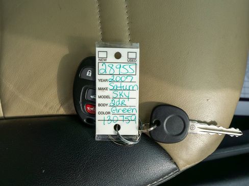 Used 2007 Saturn Sky w/ Premium Trim Pkg image 21