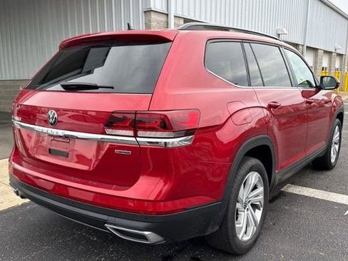 Used 2021 Volkswagen Atlas SE w/ Panoramic Sunroof Package image 2