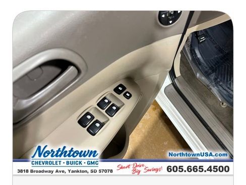 Used 2012 Kia Sedona LX FWD image 11