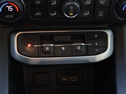 Used 2021 GMC Acadia SLT w/ Premium Package image 34