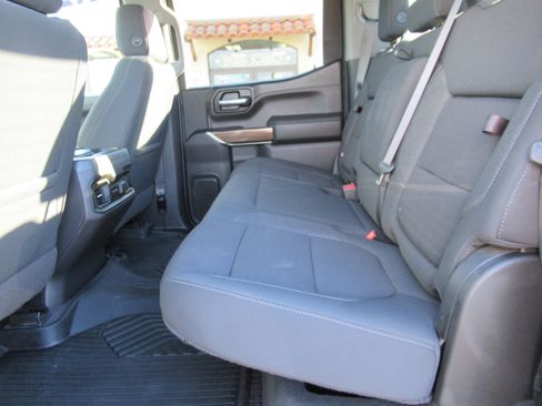 Used 2021 Chevrolet Silverado 1500 LT Trail Boss AWD/4WD image 9