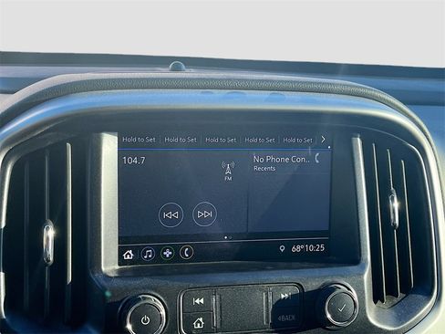 Used 2022 Chevrolet Colorado LT image 14