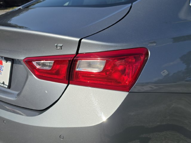 Used 2025 Chevrolet Malibu LT FWD image 11