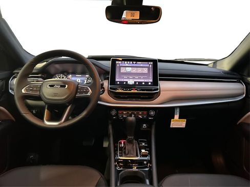 New 2026 Jeep Compass Limited image 30