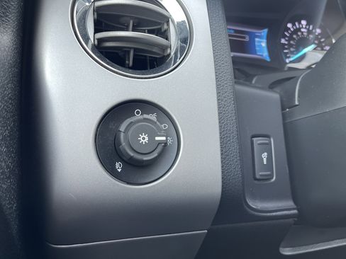 Used 2016 Ford Expedition King Ranch image 22