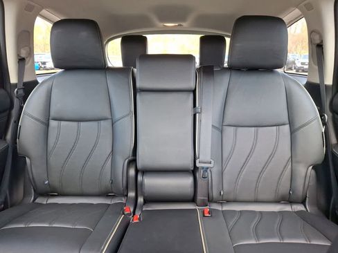 Used 2019 INFINITI QX60 Luxe w/ Essential Package image 13