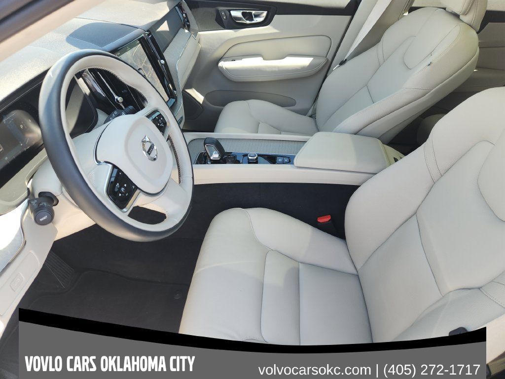 Certified 2024 Volvo XC60 B5 Plus w/ Protection Package Premier AWD/4WD image 11