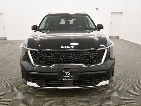 Certified 2025 Kia Sorento S image 11