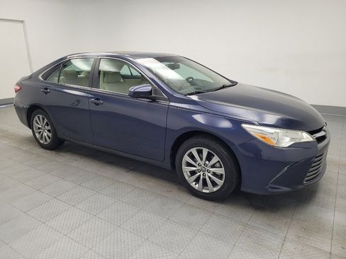 Used 2017 Toyota Camry XLE image 11