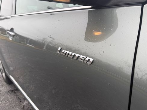 Used 2013 Toyota Highlander Limited image 27