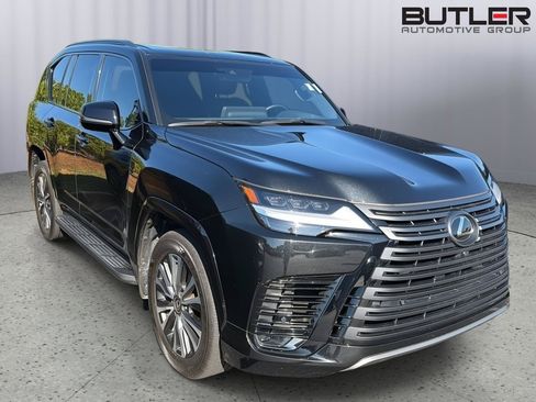 Used 2024 Lexus LX 600 4WD w/ Appearance Package image 6