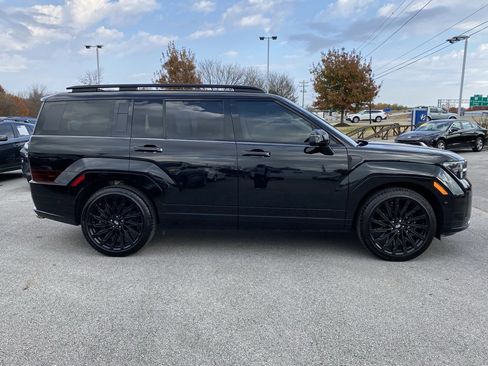 Used 2024 Hyundai Santa Fe Calligraphy image 9