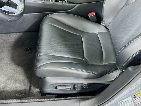 Used 2023 Honda Accord Touring image 19