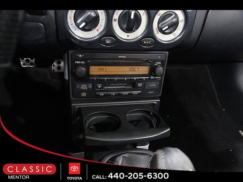 Used 2003 Toyota MR2 RWD image 12