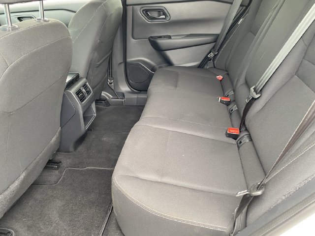 Used 2025 Nissan Rogue S AWD/4WD image 15