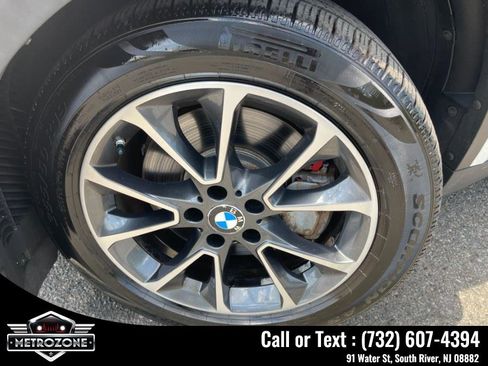 Used 2017 BMW X5 xDrive50i w/ Executive Package image 38