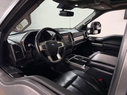Used 2021 Ford F250 Lariat w/ Lariat Ultimate Package AWD/4WD image 14