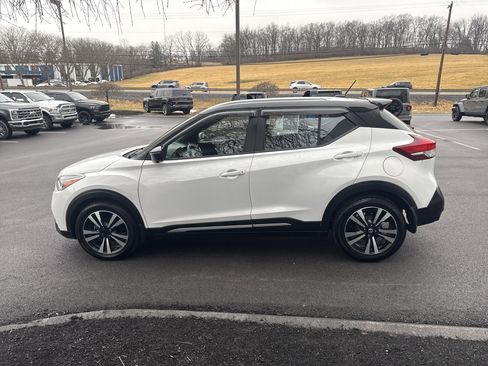 Used 2018 Nissan Kicks SR w/ Interior Electronics Package image 7