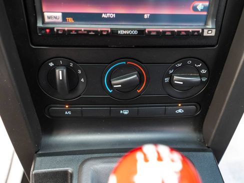 Used 2008 Ford Mustang Shelby GT500 RWD image 32
