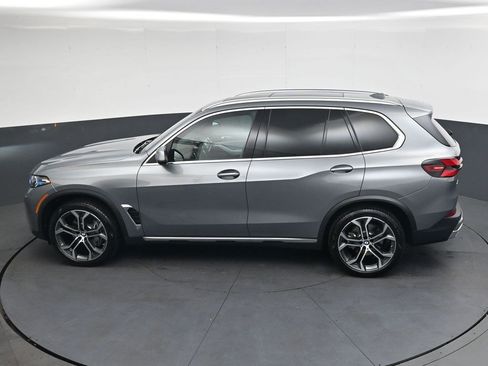 Used 2026 BMW X5 sDrive40i w/ Climate Comfort Package RWD image 26