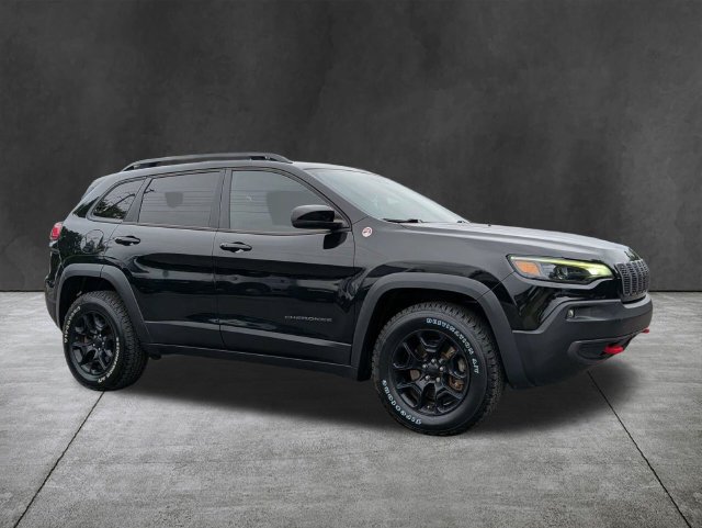 Used 2022 Jeep Cherokee Trailhawk w/ Sun, Sound & Nav Group AWD/4WD image 2