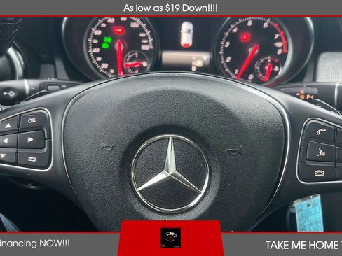 Used 2019 Mercedes-Benz GLA 250 4MATIC image 16