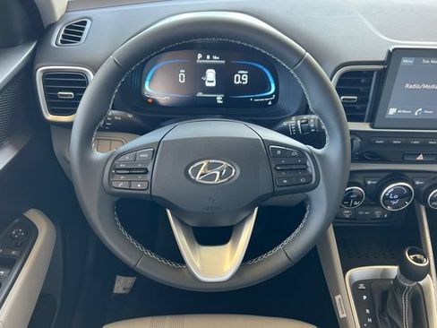 New 2026 Hyundai Venue SEL FWD image 13