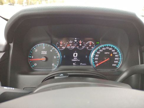 Used 2017 Chevrolet Suburban LT AWD/4WD image 15