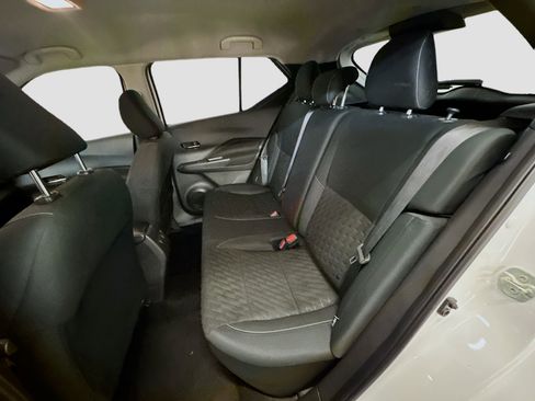 Used 2021 Nissan Kicks SV image 28