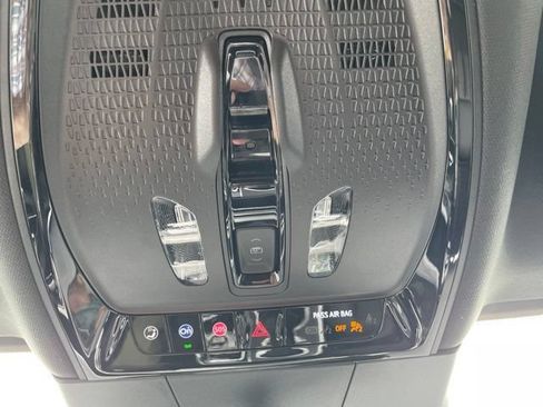 Used 2025 Cadillac Lyriq Luxury w/ LPO, Floor Liner Package AWD/4WD image 23