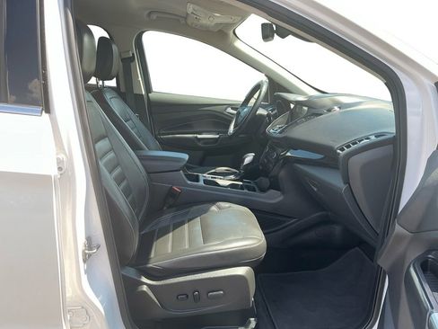 Certified 2019 Ford Escape Titanium FWD image 22