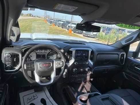 Used 2022 GMC Sierra 2500 SLT w/ Texas SLT Premium Package AWD/4WD image 10