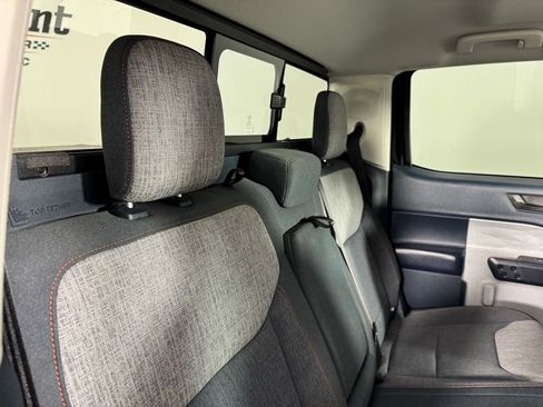 Used 2022 Ford Maverick XLT image 25