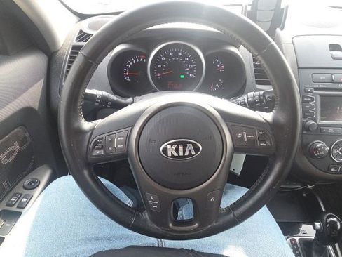 Used 2013 Kia Soul + w/ Audio Pkg image 27