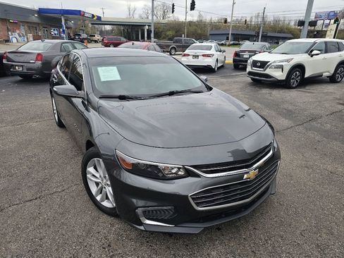 Used 2017 Chevrolet Malibu LT image 1