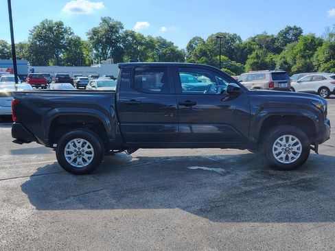 Certified 2024 Toyota Tacoma SR w/ SR Upgrade Package AWD/4WD image 6