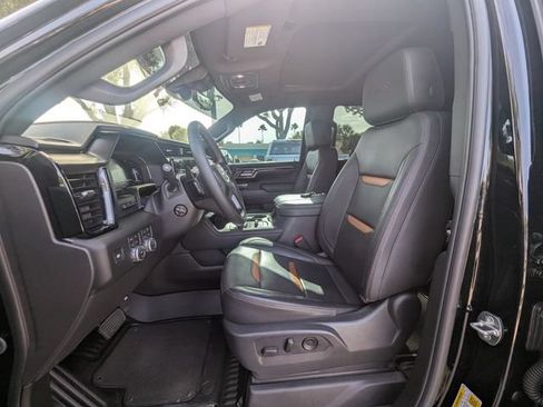 Certified 2024 GMC Sierra 1500 AT4 w/ Technology Package AWD/4WD image 11