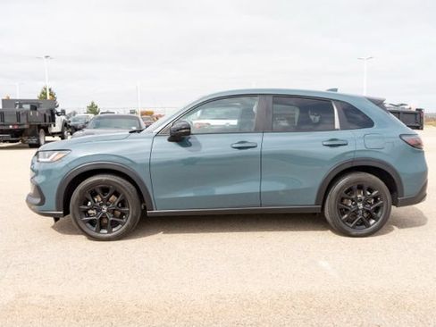 Used 2025 Honda HR-V Sport image 4