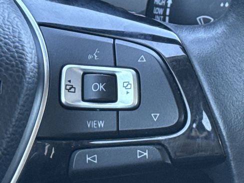 Used 2019 Volkswagen Atlas SEL Premium image 20