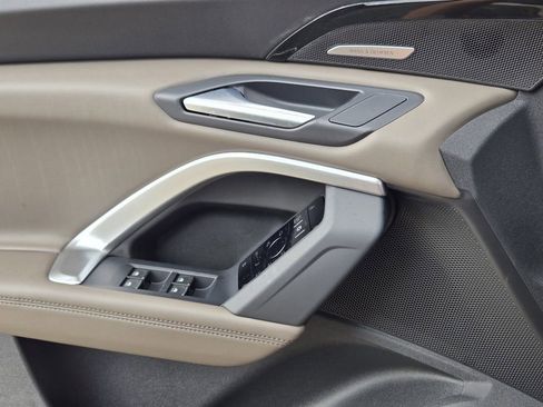 New 2025 Audi Q5 Prestige image 27