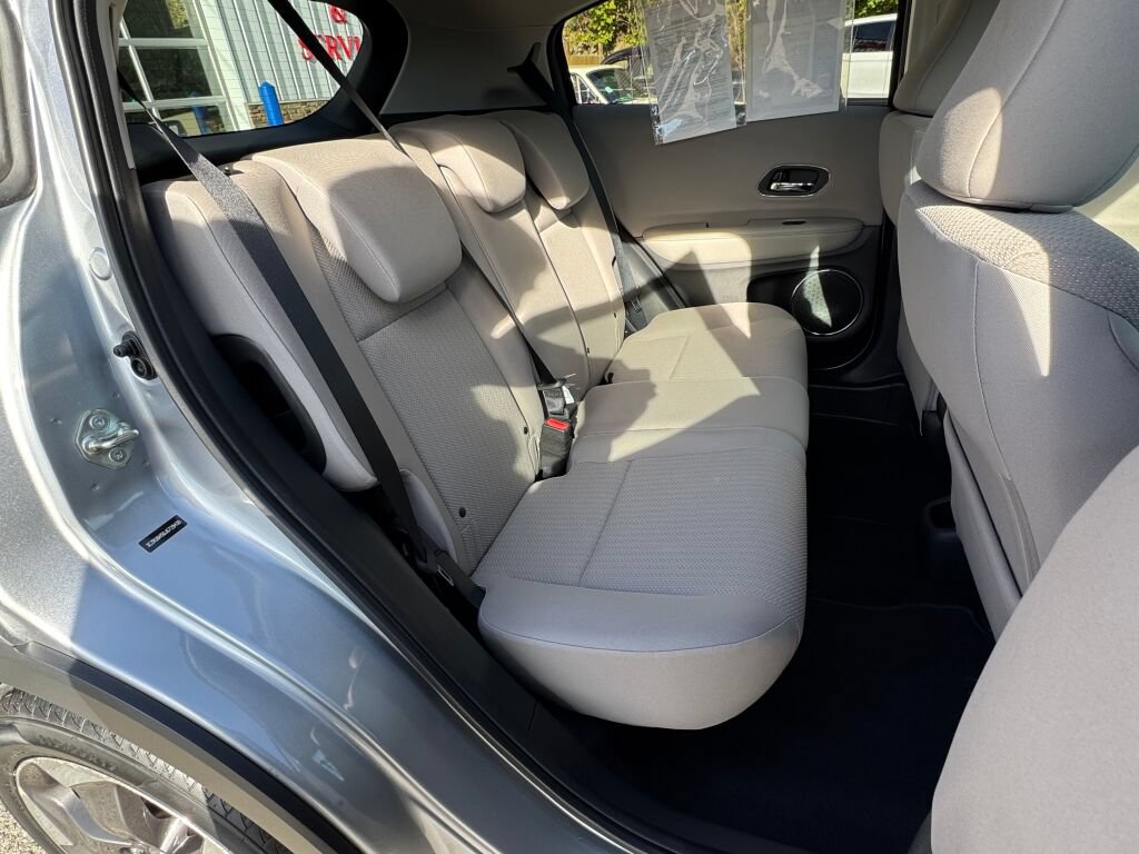 Used 2018 Honda HR-V EX image 19