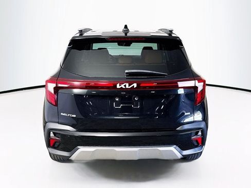 Certified 2024 Kia Seltos EX AWD/4WD image 6