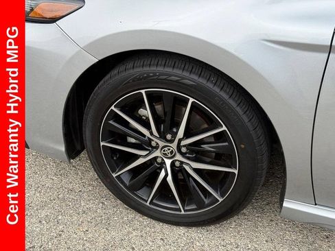 Used 2022 Toyota Camry SE FWD image 10