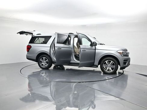 Used 2024 Ford Expedition Max Limited image 51
