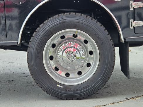 New 2026 RAM 4500 4x4 Crew Cab DRW w/ Laramie Trim Package image 24