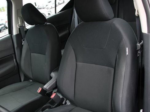 Certified 2025 Nissan Kicks Play S FWD image 5