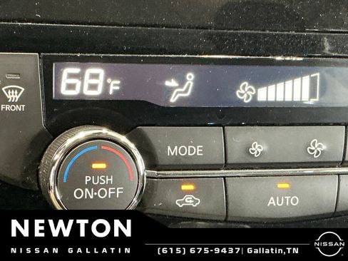 Used 2020 Nissan Rogue Sport SV FWD image 25